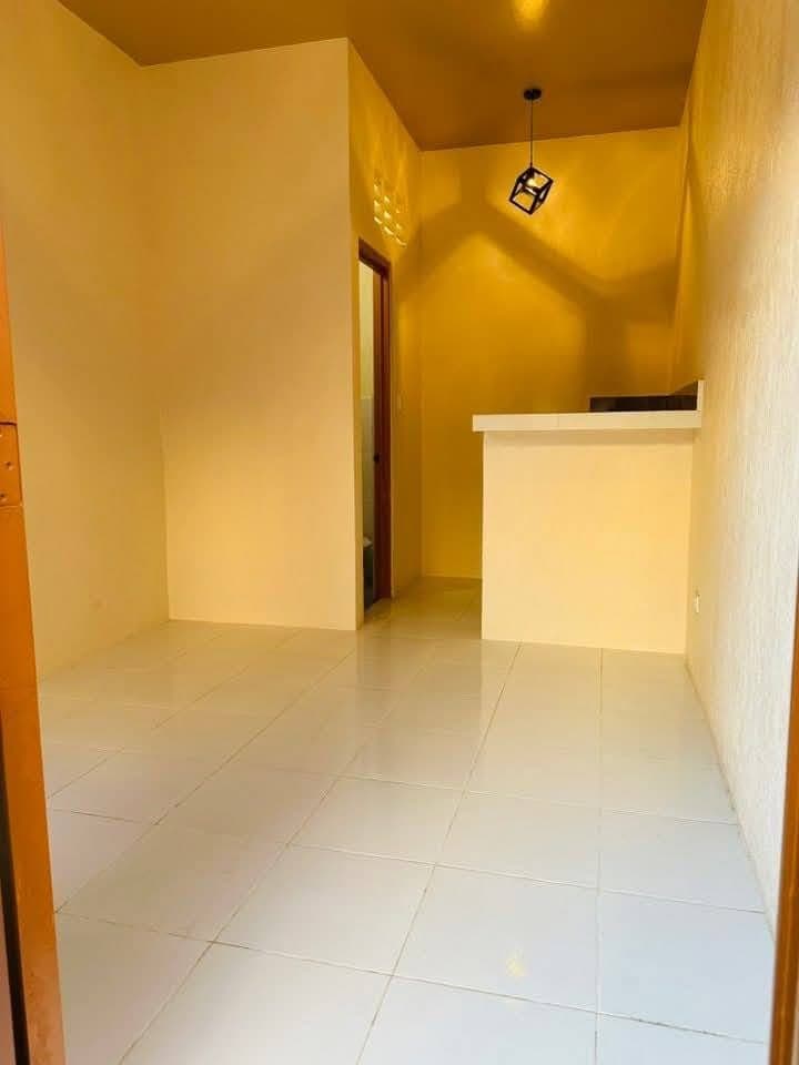 Room for Rent - photo 1