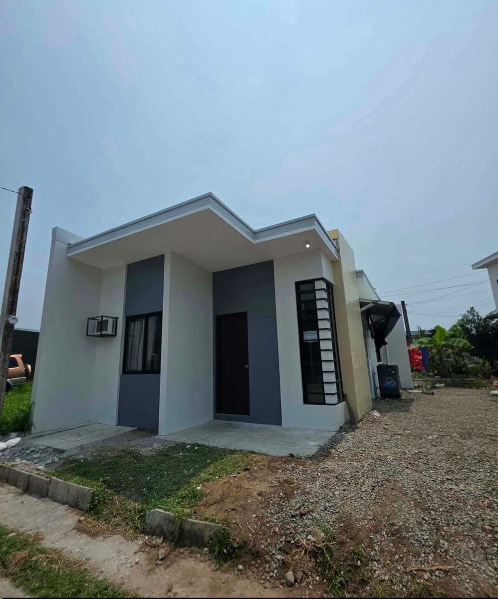 Amaia Scapes Talisay House For Rent! - photo 1