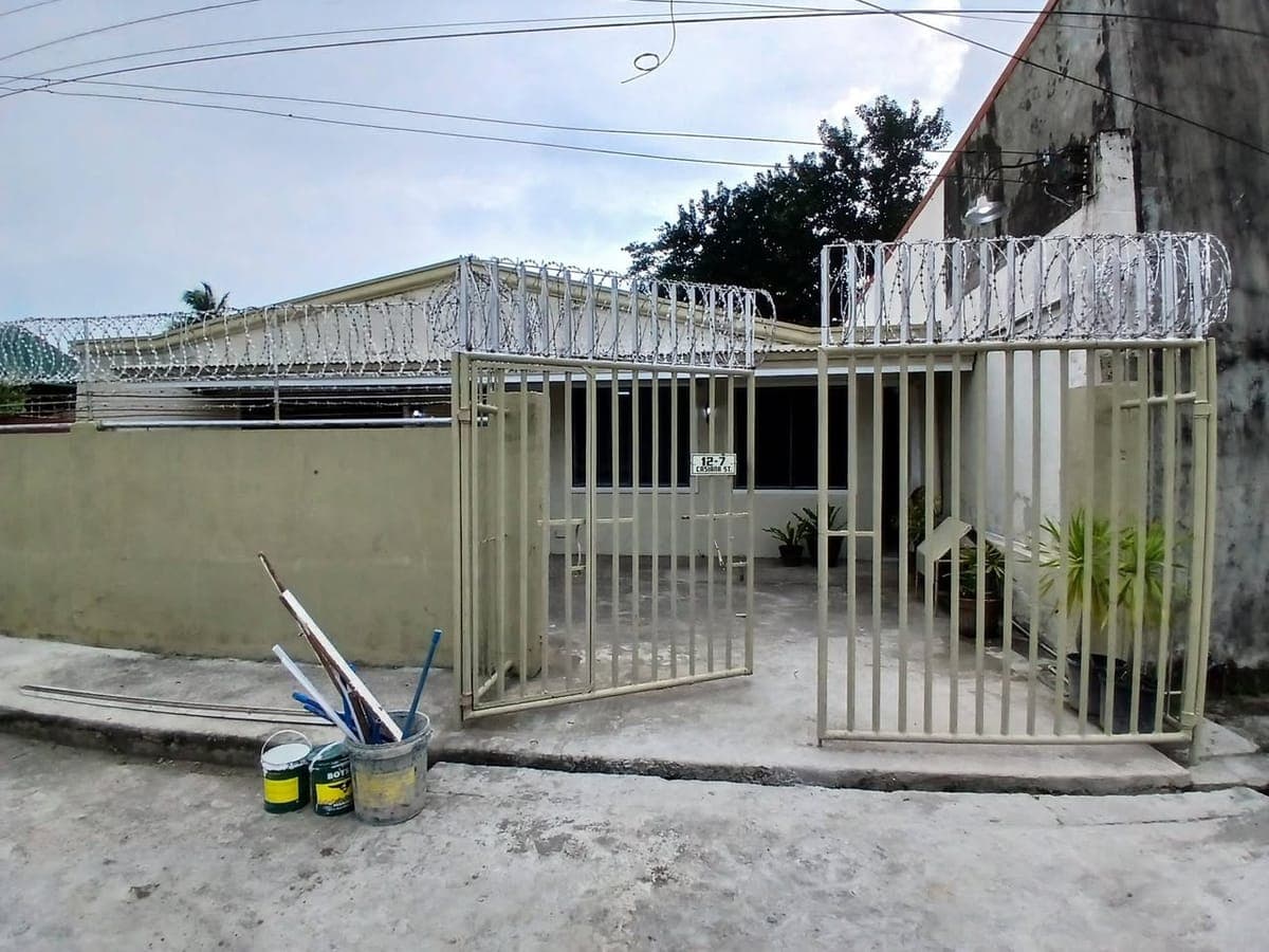 HOUSE FOR RENT IN ERORECO, BACOLOD - photo 1