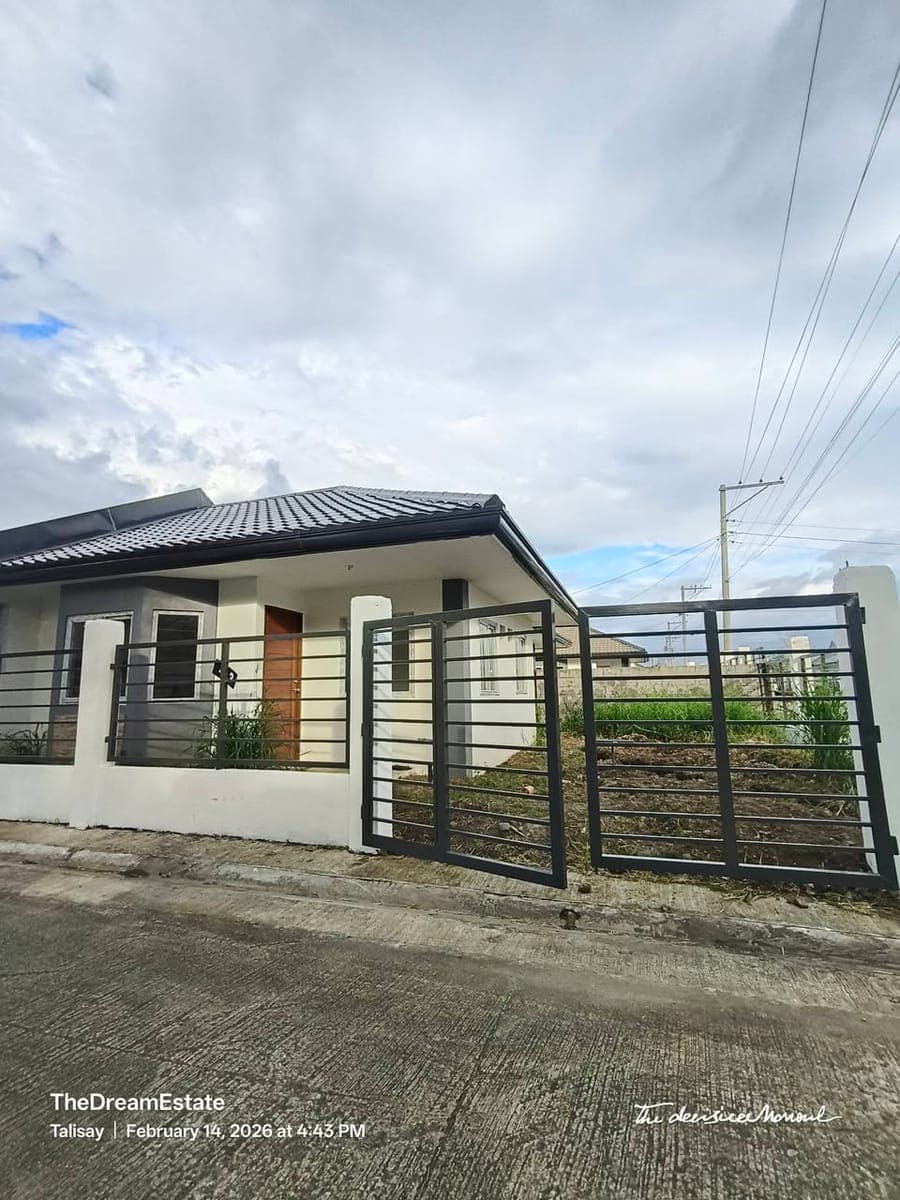 🏡 HOUSE & LOT FOR ASSUME / FOR RENT 🏡 - photo 1