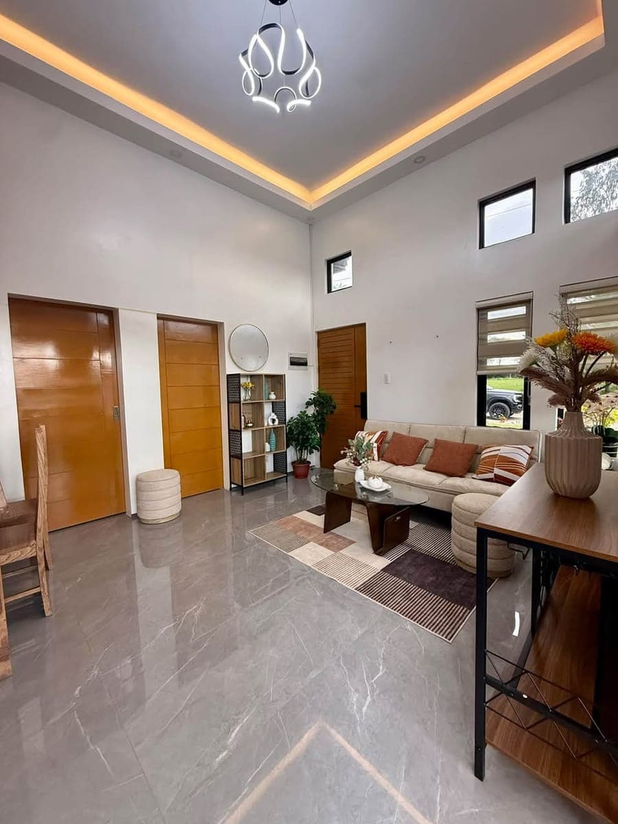 House for rent, Two bedroom, fully furnished and 3 Ac units and lovely garden. โฑ25k/per month - photo 1