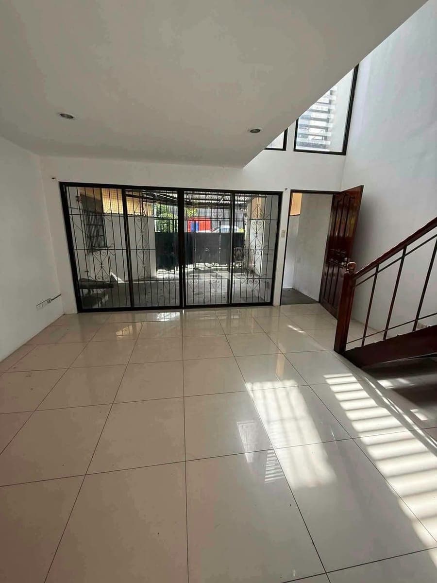 FOR RENT - photo 1