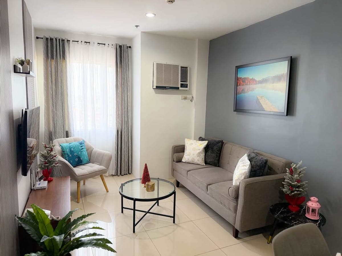 ๐๏ธ 1Bedroom fully furnished Condo Unit for Rent in Sitari on the 18th floor. Along Lacson St. Madal... - photo 1