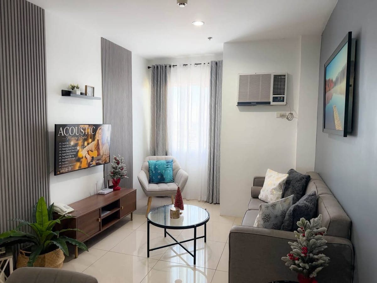 ποΈ 1Bedroom fully furnished Condo Unit for Rent in Sitari on the 18th floor. Along Lacson St. Madal... - photo 1