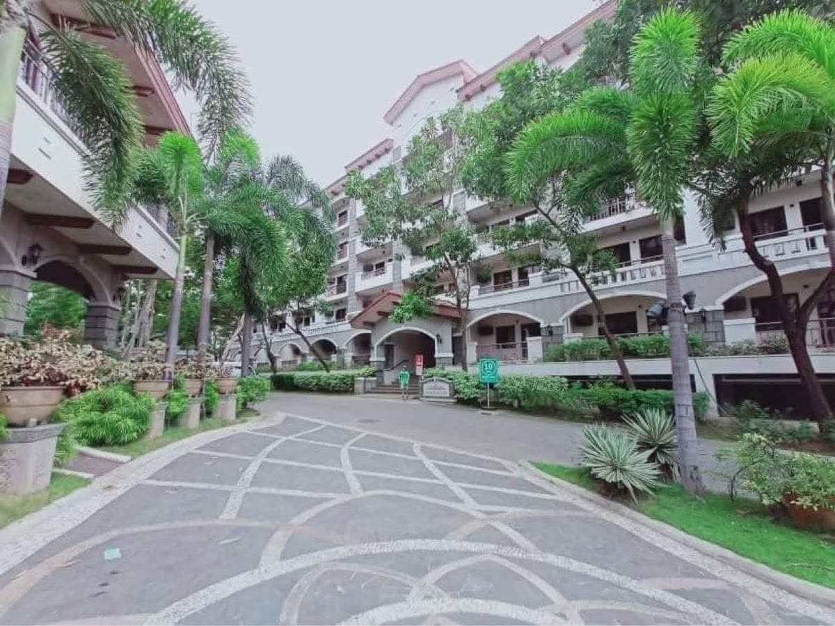 🏡 2BR UNIT FOR RENT – MARICIELO VILLAS - photo 1
