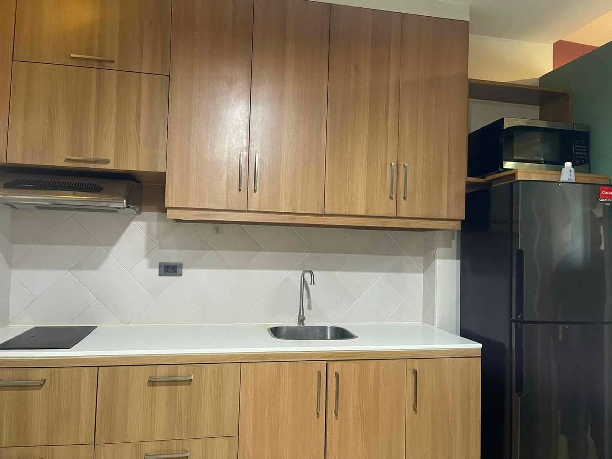 FOR RENT: Furnished 2-Bedroom Unit with Balcony at Amaia Steps Alabang - photo 1