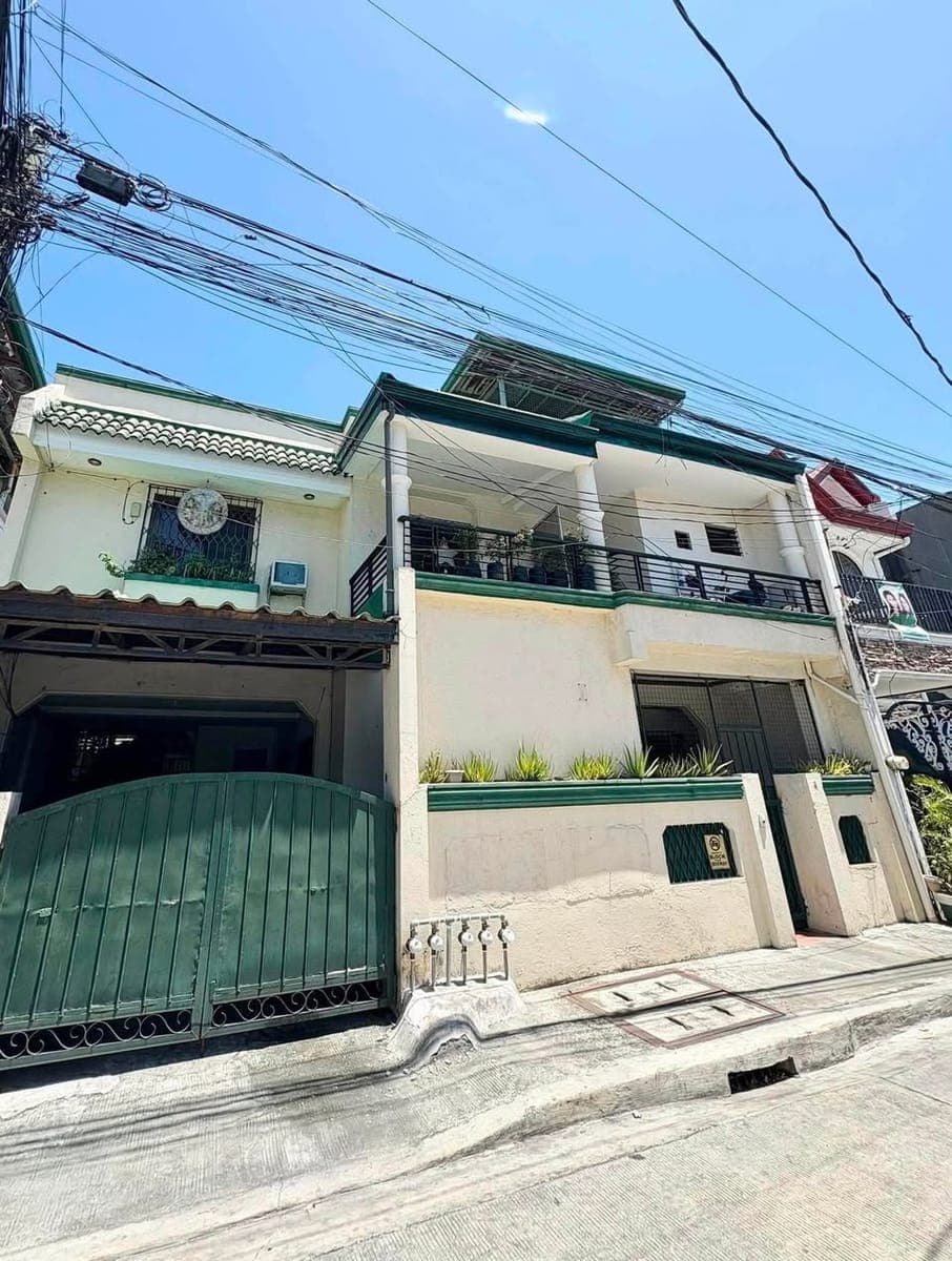 3-BEDROOM APARTMENT UNIT FOR RENTI INSIDE VILLA FIDELA SUBDIVISION I ALONG MAIN ROAD - photo 1
