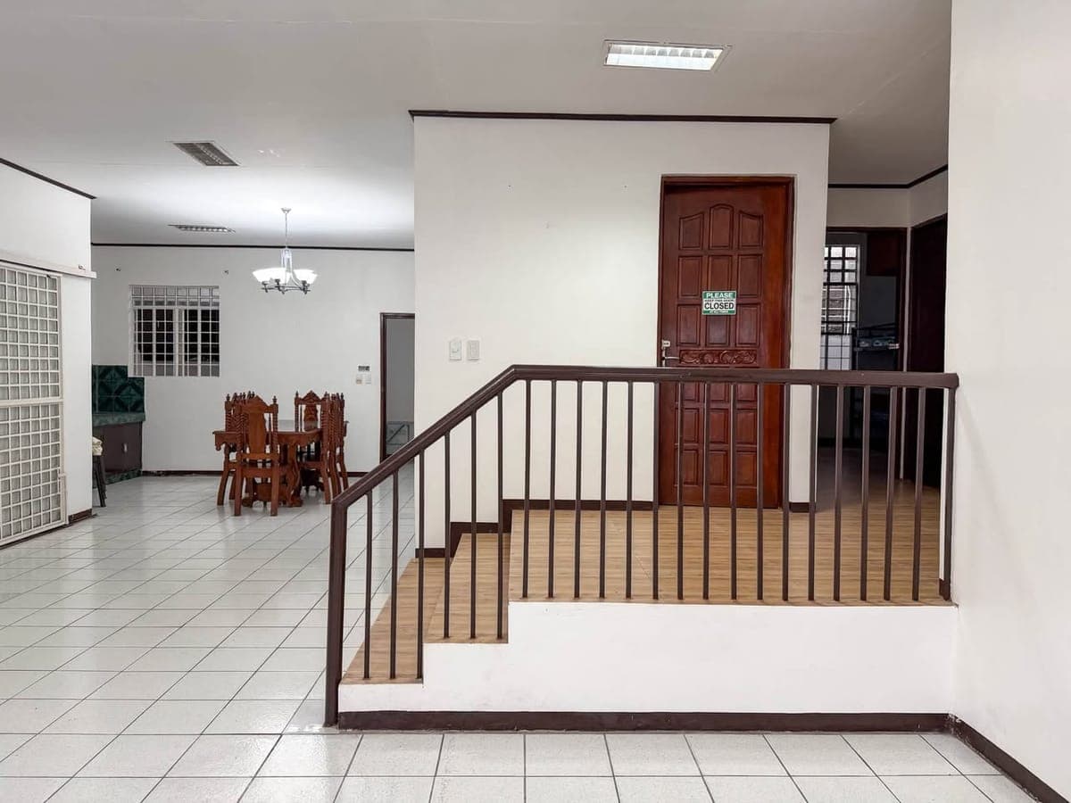 🏠 BED SPACE AVAILABLE For Female Students & Working Professionals - photo 1