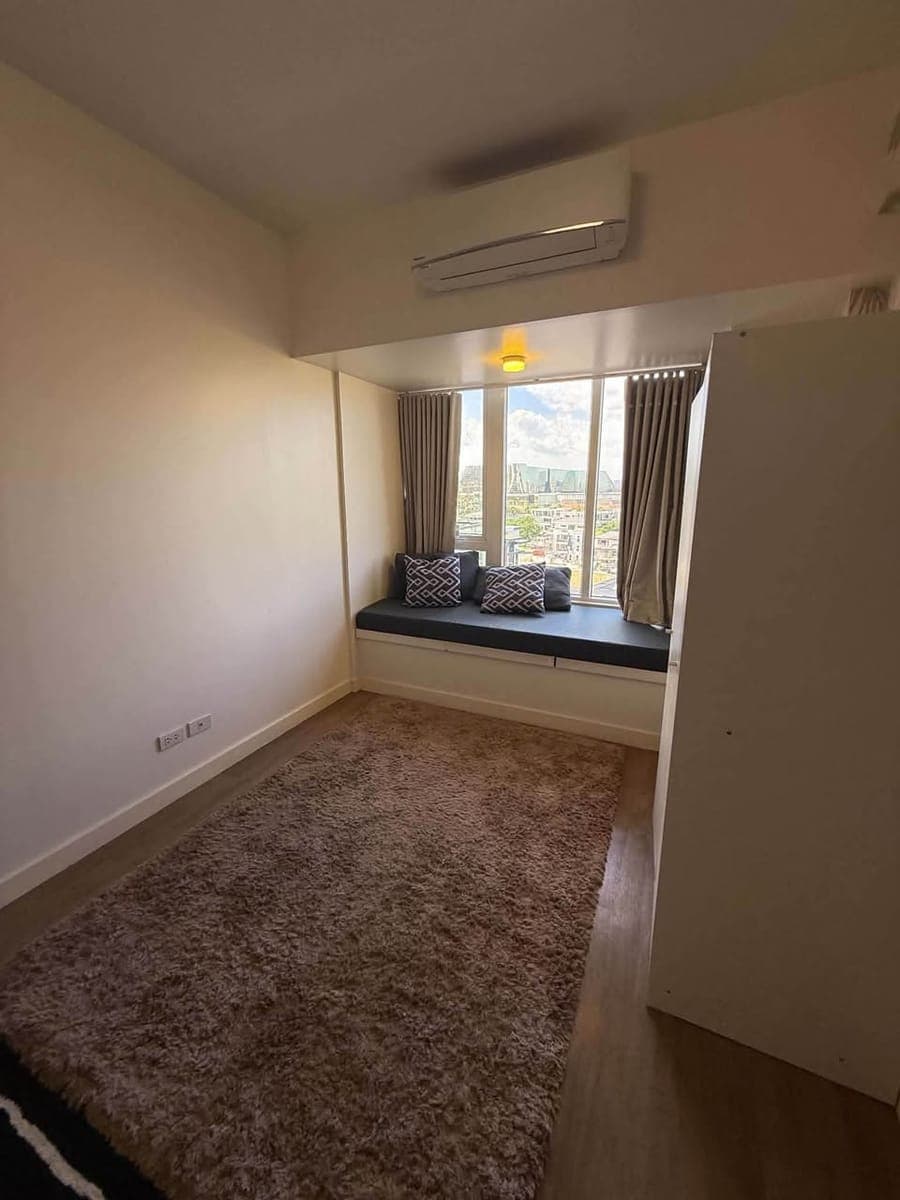 🏙️ FOR RENT | Aston Building, Oak Harbor Residences Marina, Parañaque City 📍 Near Okada Manila - photo 1