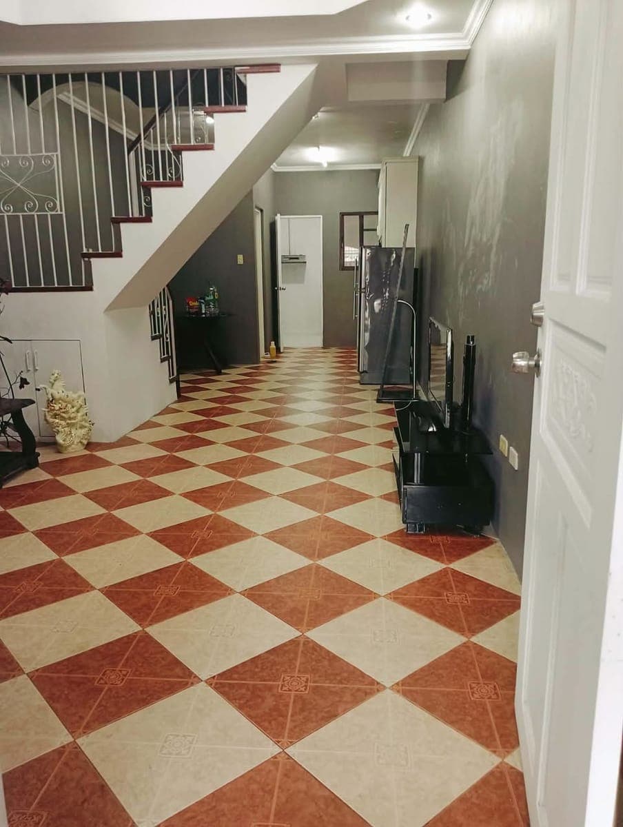 🏡 Townhouse for Rent – Las Piñas City - photo 1