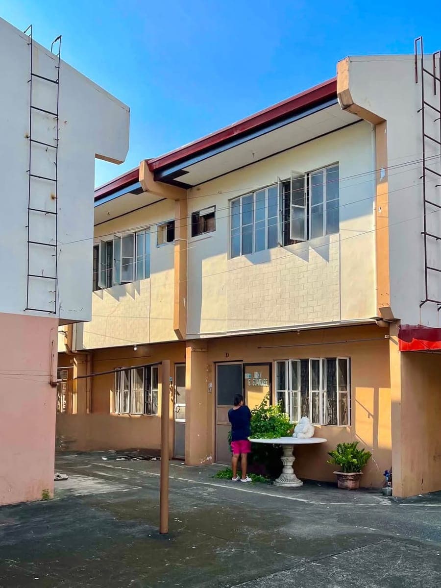 2-STOREY APARTMENT FOR RENT - photo 1