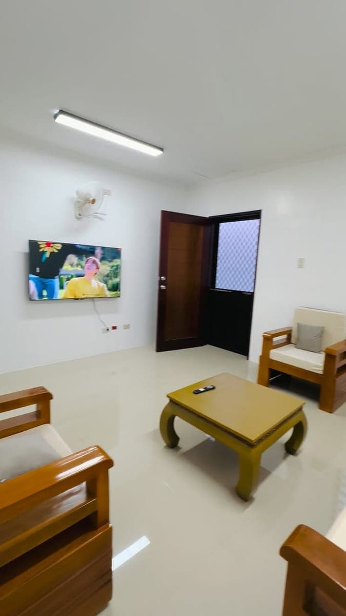 FEMALE BED SPACE FOR RENT - photo 1