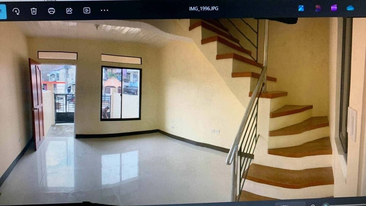 🏡FOR RENT : Inside BFRV Las Pinas, 25k - photo 1