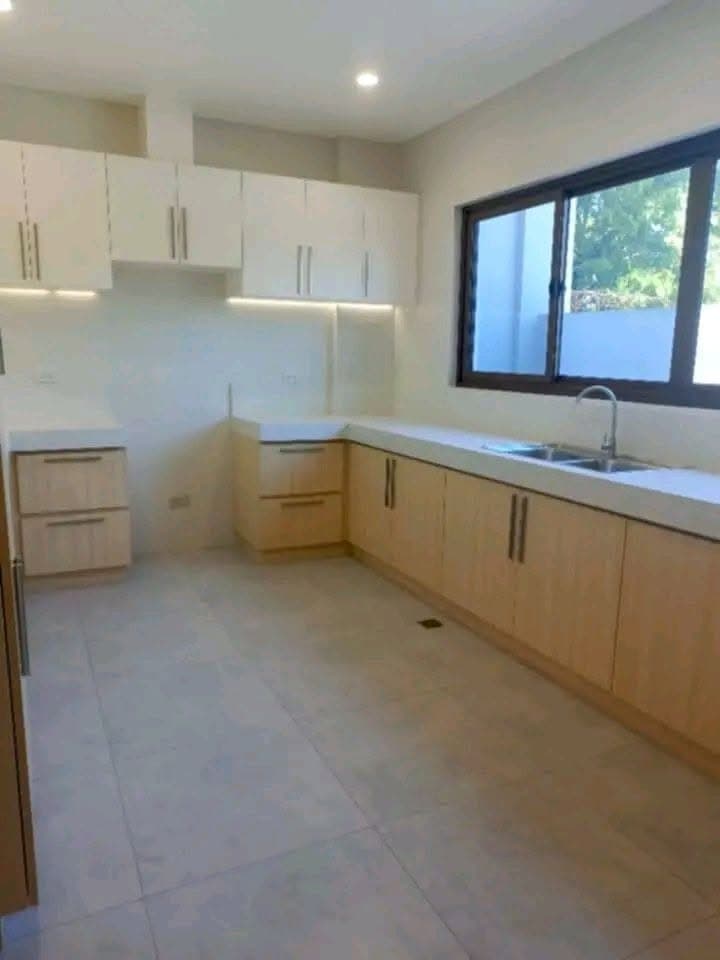 house for rent 3bedrooms 4cr 2carpark furnished 50k location dona josefa village almanza uno - photo 1