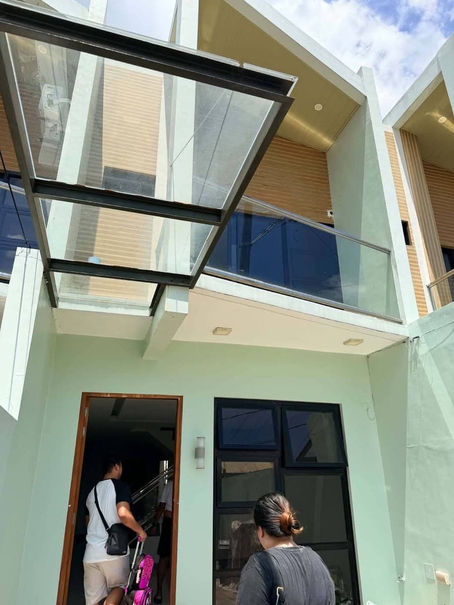 HOUSE FOR RENT - photo 1