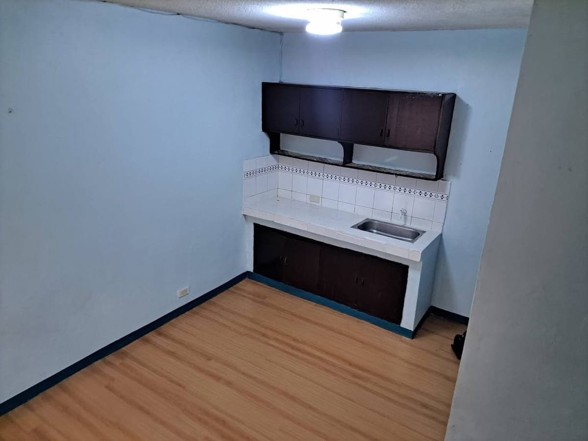 APARTMENT FOR RENT - photo 1