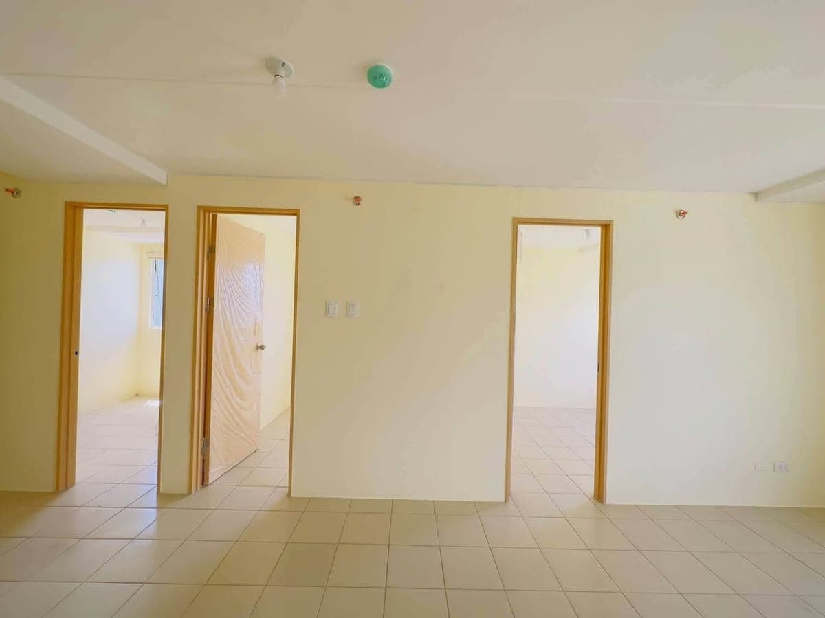 3 bedroom unit for rent - photo 1