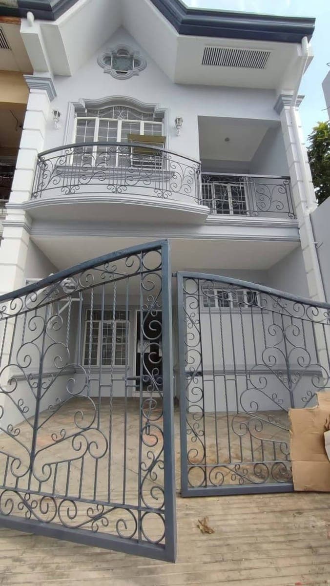 🏡FOR RENT : inside BFRV Las Pinas City - photo 1