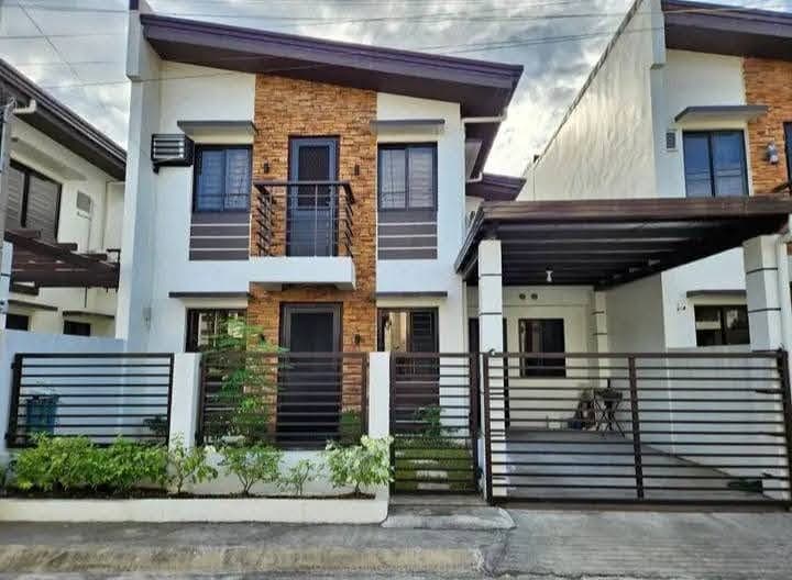✨FOR RENT 4 BEDROOM FULLY FURNISHED HOUSE AT STONEBRIDGE ESTATES, CARMONA CAVITE - photo 1
