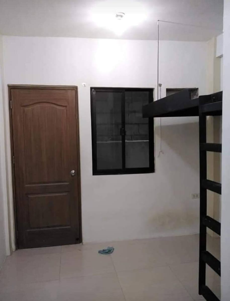 โ
Studio Unit for rent AVAILABLE!โ
- photo 1