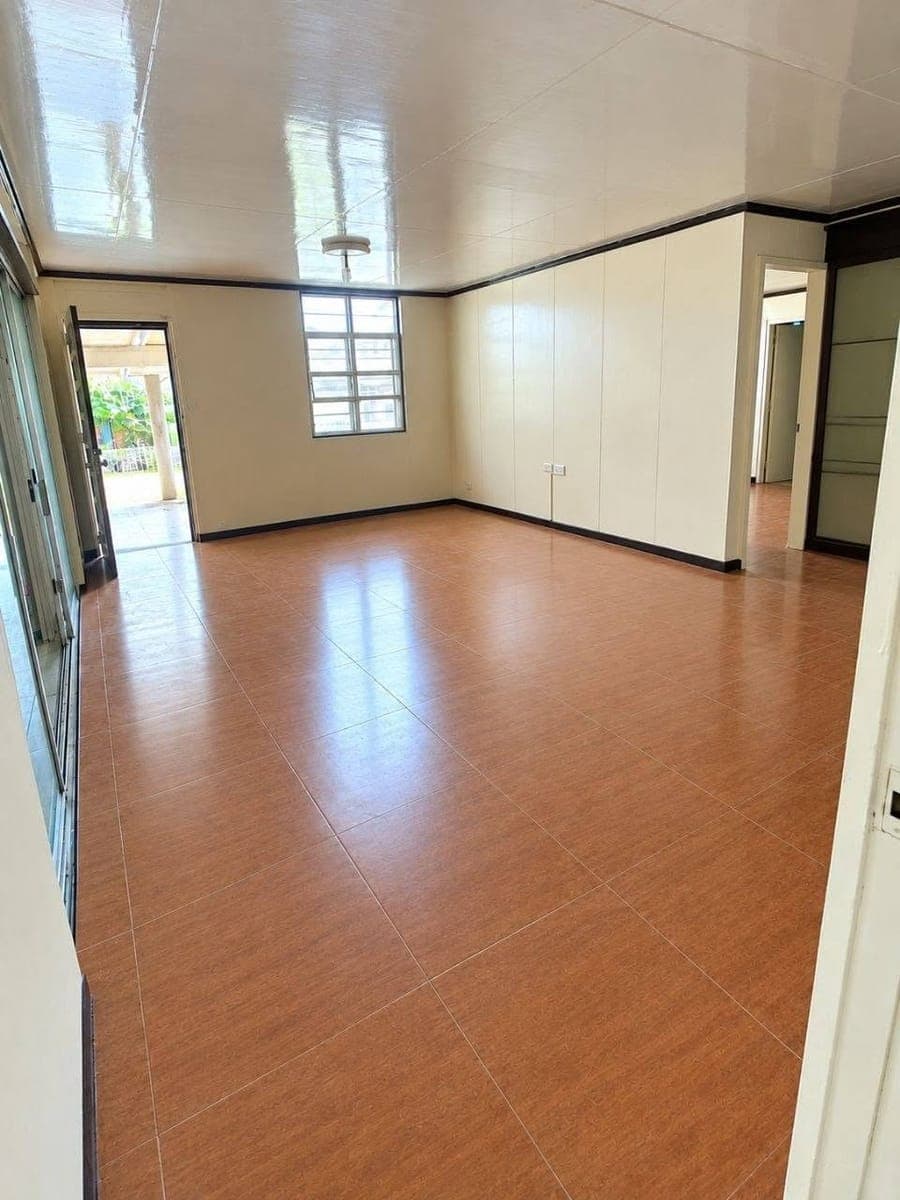 π‘ BUNGALOW HOUSE FOR LEASE - photo 1
