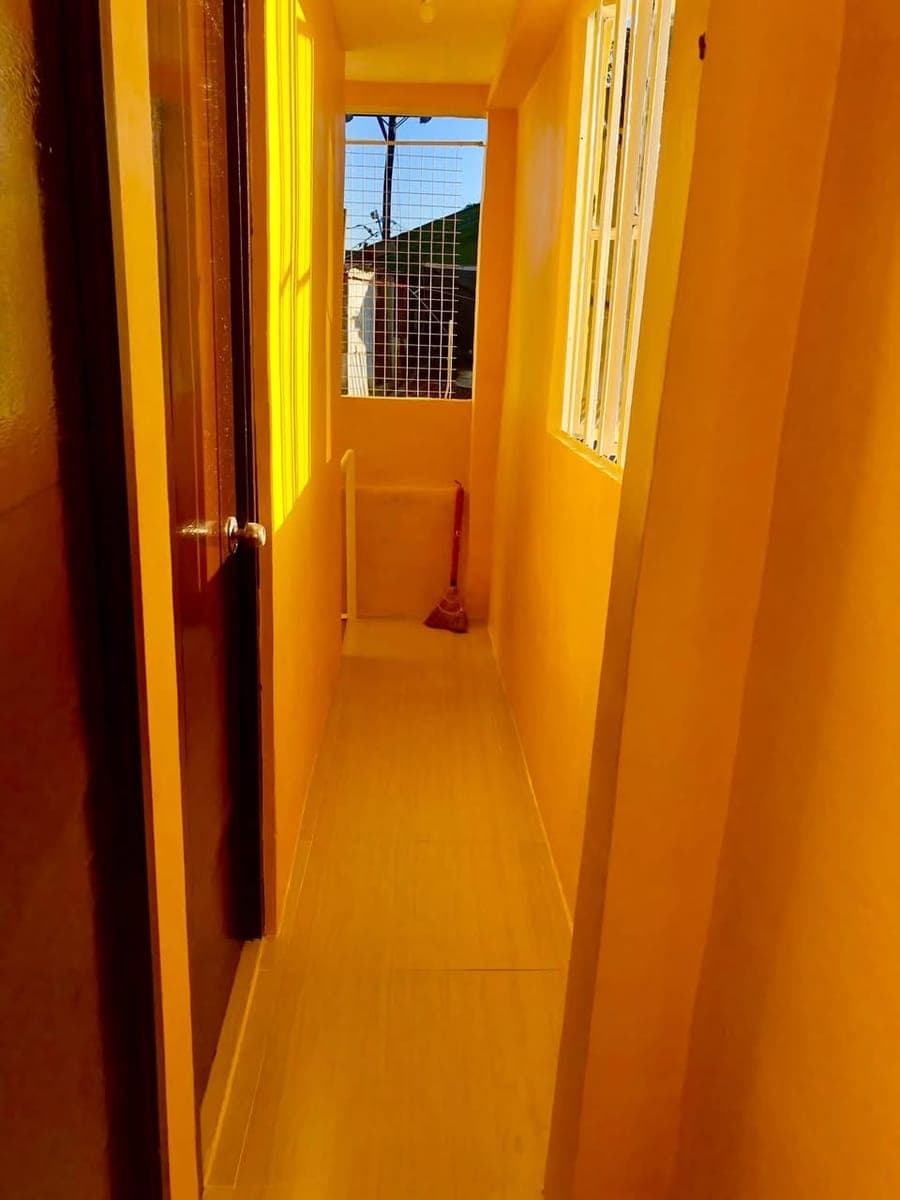 Room for Rent (2nd Floor) - photo 1