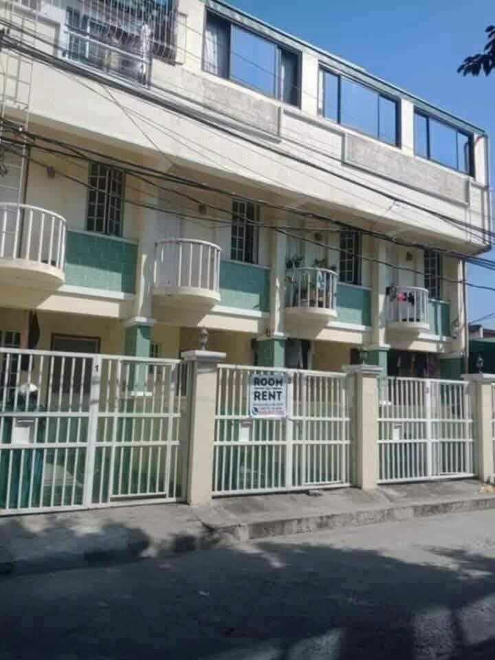 ๐ Las Pinas Room for Rent - photo 1