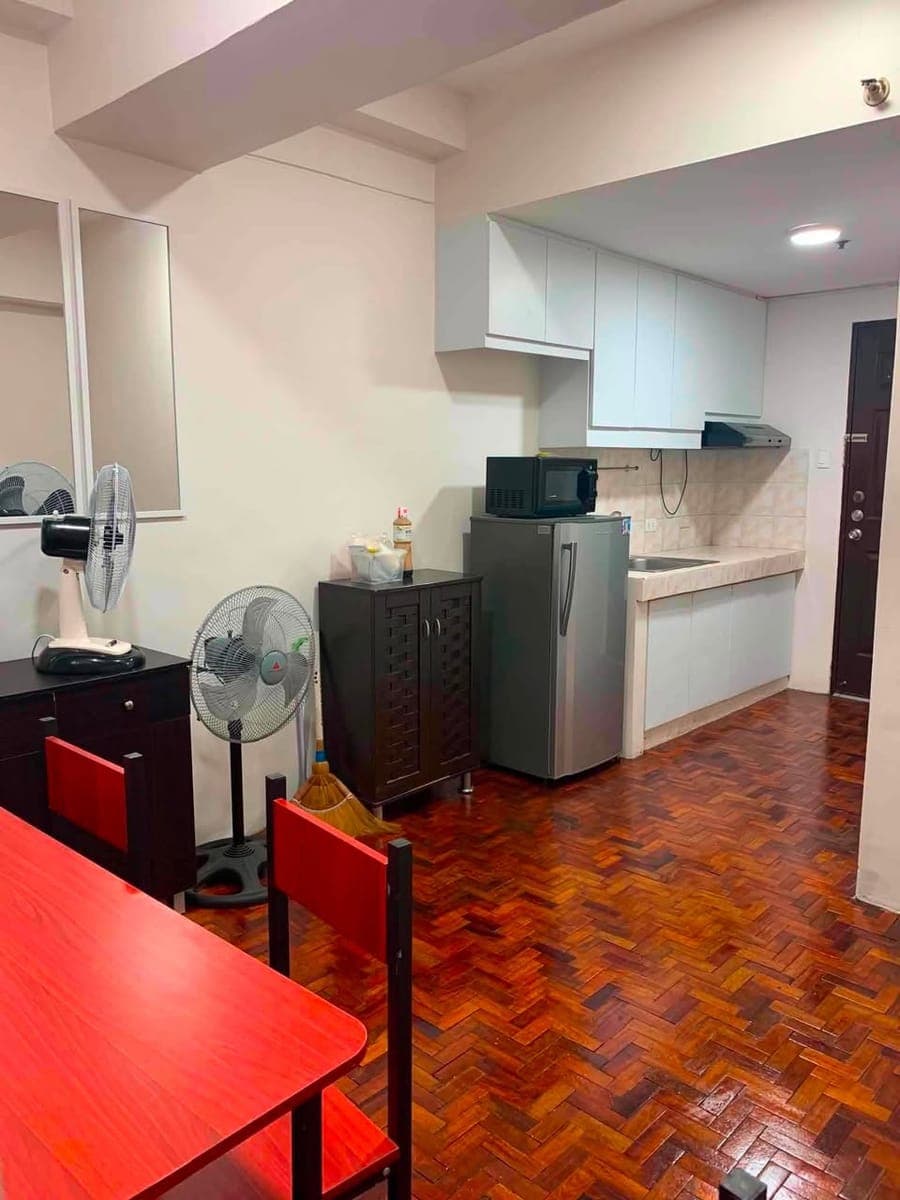 1 Bedroom w/ Balcony (For Rent) - photo 1