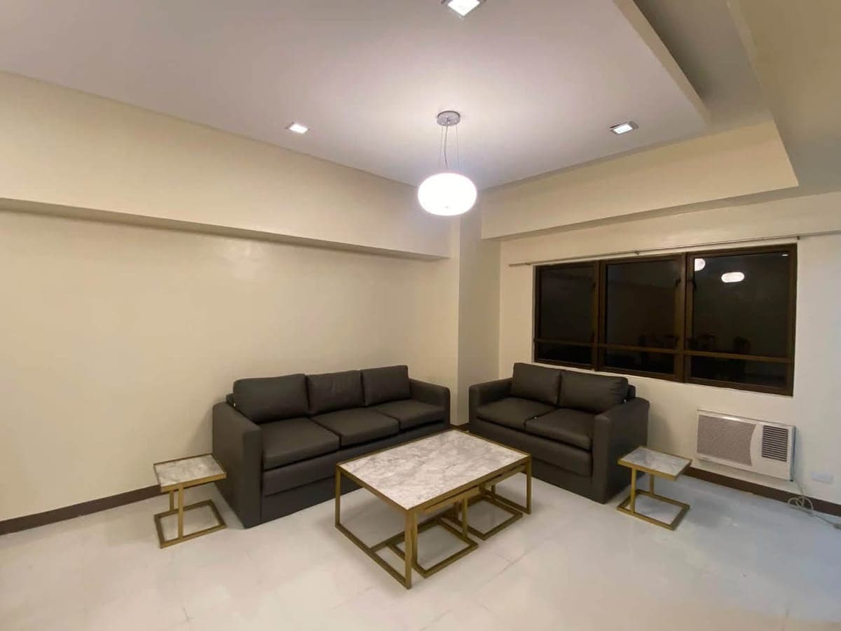 Newly renovated 2BR FOR RENT IN BSA Mansion - photo 1