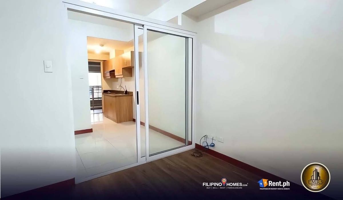 CONDO FOR RENT - photo 1