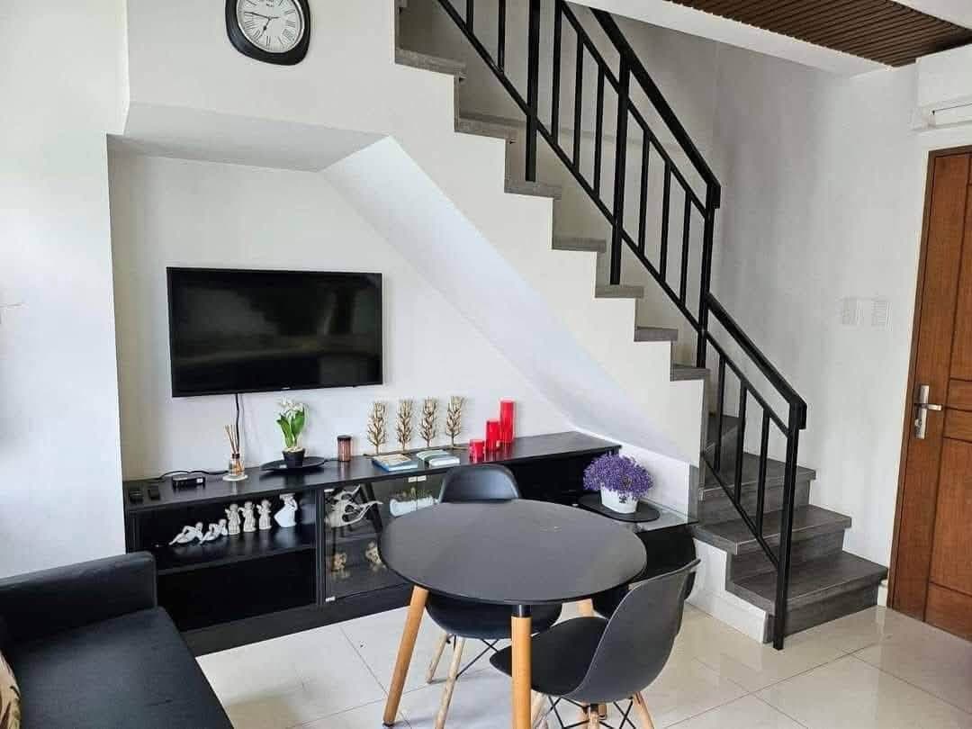 ‼️‼️‼️ UNIT FOR RENT IN ETON PARKVIEW ‼️‼️‼️ - photo 1