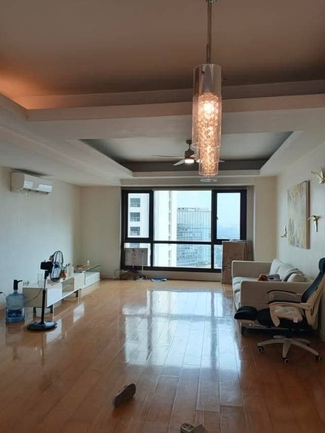 π Makati | Condo for Rent - photo 1