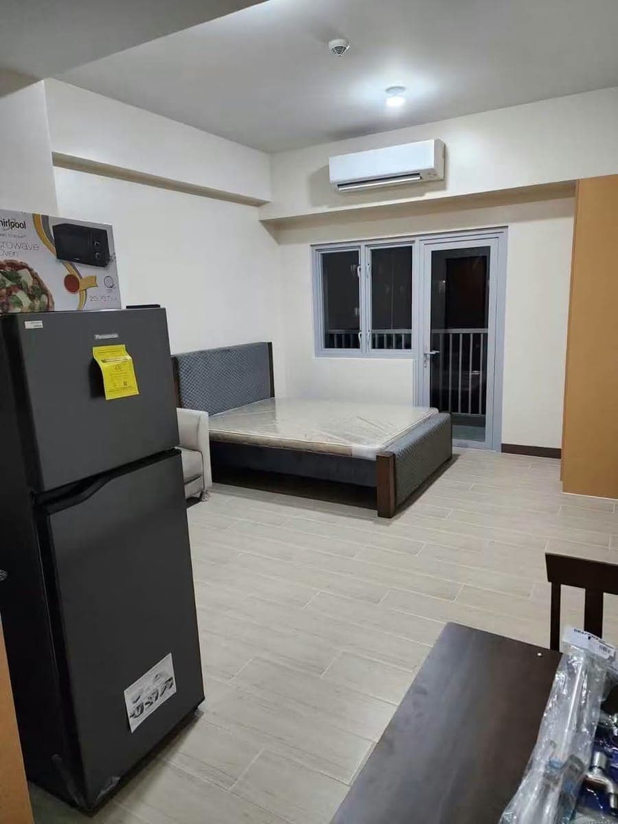 For Rent Studio in Salcedo Skysuites - photo 1
