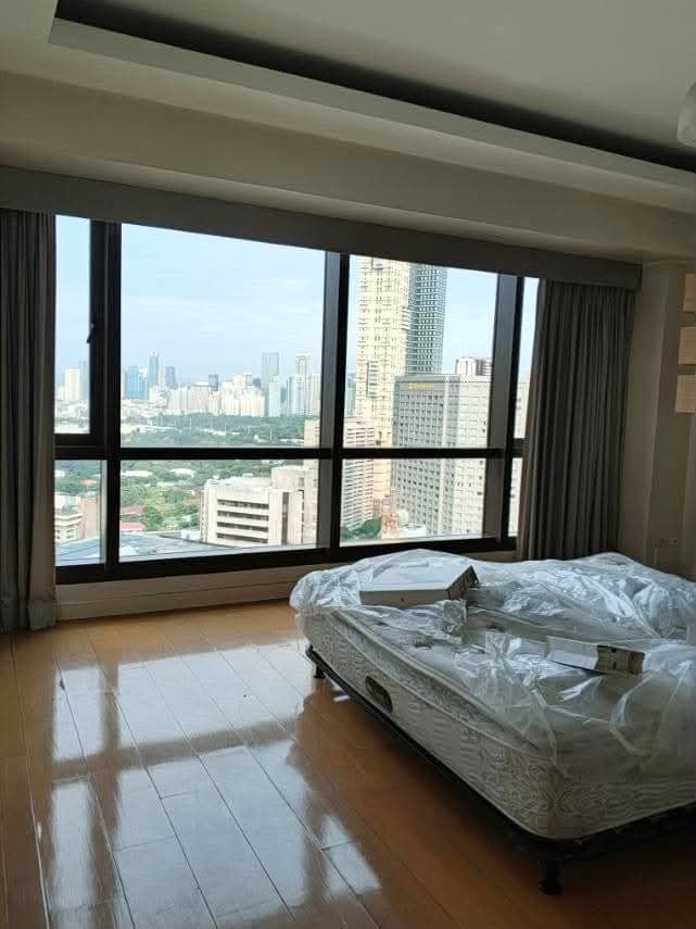 π Makati | San Lorenzo, Makati - photo 1