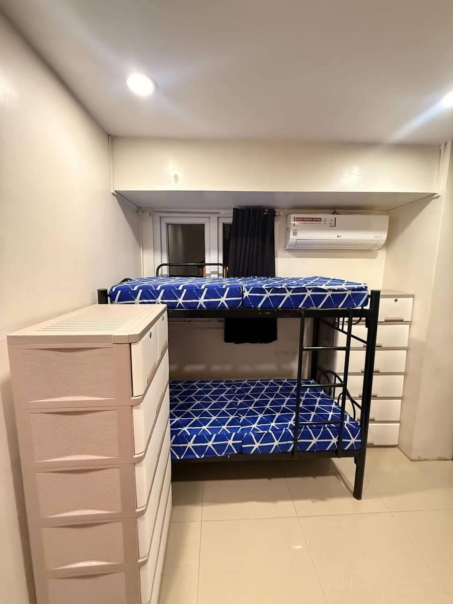 Location:📍 Victoria de Makati Condominium, Washinton st, Brgy. Pio del Pilar, Makati - photo 1