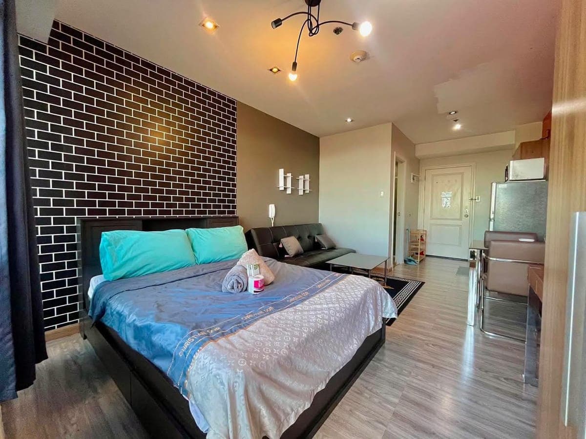 For Lease‼️ Available October 16 - photo 1