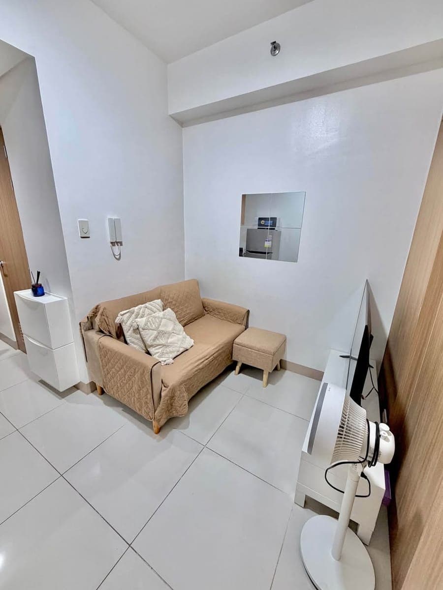 📍 CONDO UNIT FOR LEASE - photo 1