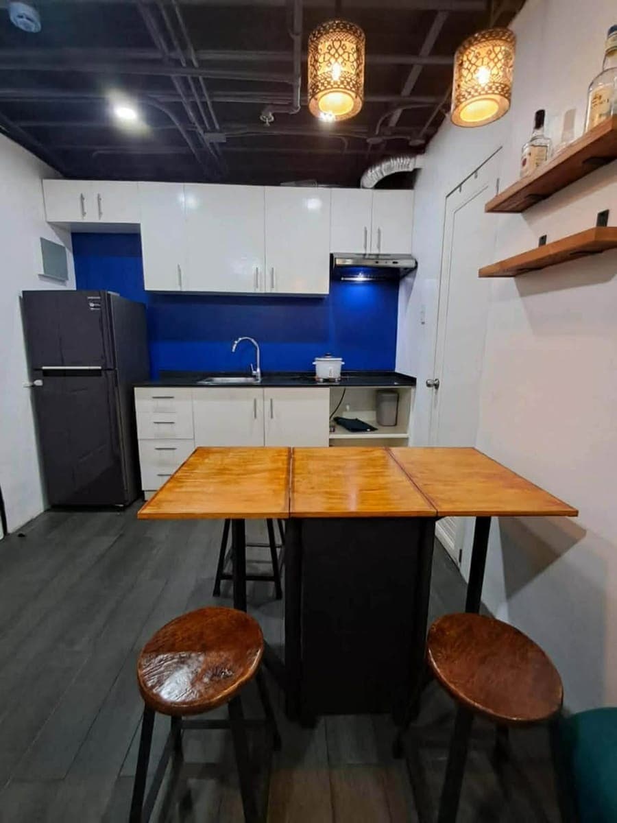 MALE CONDO SHARING/ Beds-pace FROM 5k-6,500 ONLY - photo 1