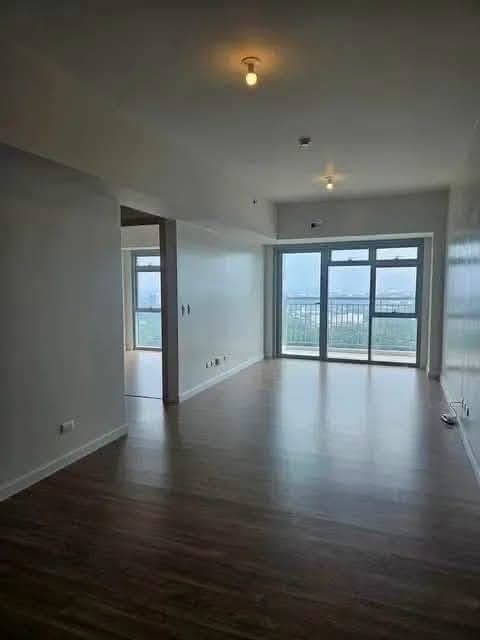 FOR LEASE - photo 1