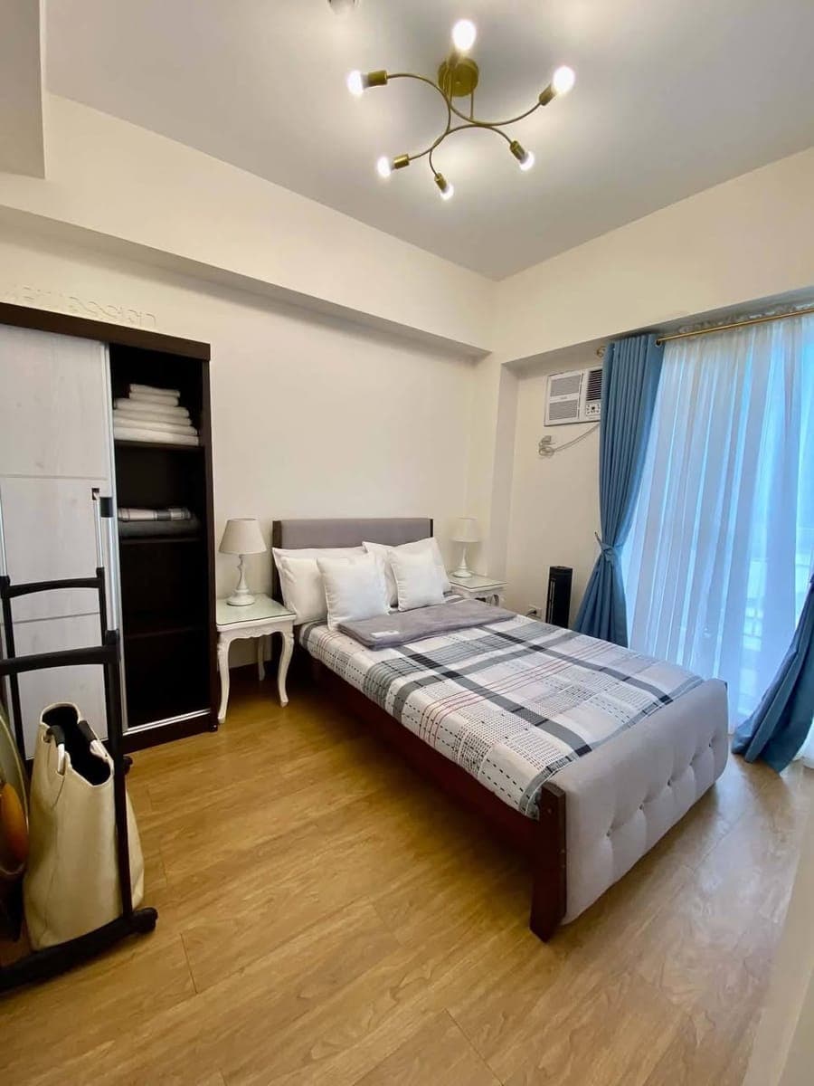 🏡 FOR RENT | FULLY FURNISHED 2-BEDROOM CONDO WITH BALCONY - photo 1
