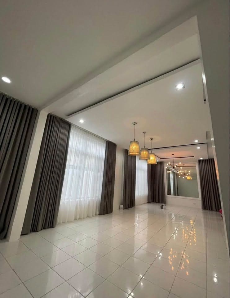 HOUSE FOR RENT – Tivoli Greens Subdivision, Batasan Hills, Quezon City - photo 1