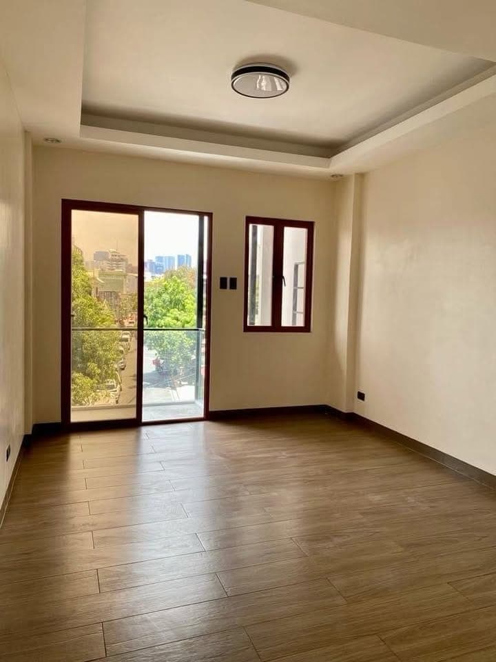 ๐ฅ BARE 3-STOREY 4BR TOWNHOUSE AT BANGKAL ๐ฅ - photo 1