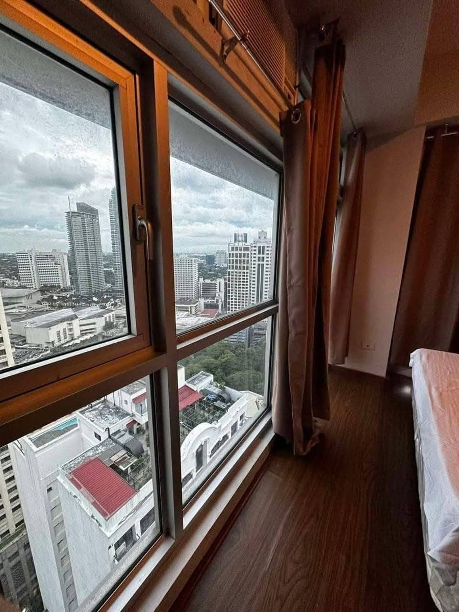 FOR RENT: Pet Friendly 2BR Condo Unit - photo 1