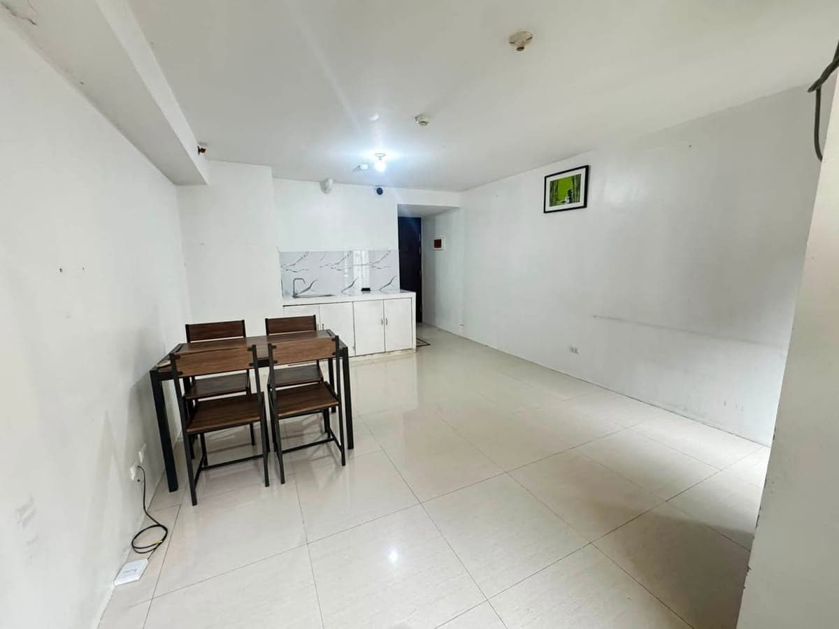 Pet friendly !!! The Avenue Residences - photo 1