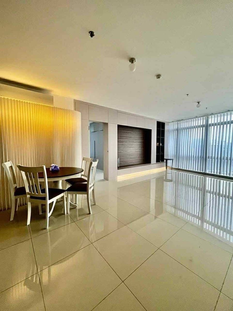 BGC 租🏡 East Gallery Place - photo 1