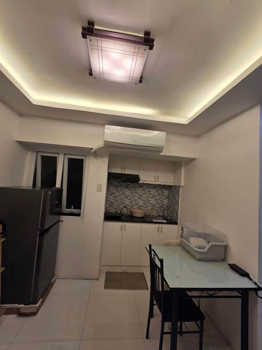 📍 Victoria de Makati, Brgy. Pio del Pilar, Makati City (FOR MALE) - photo 1