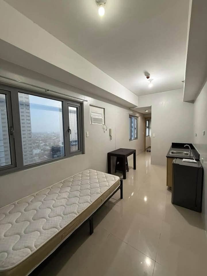 Available for 1 Year Contract Lease. - photo 1