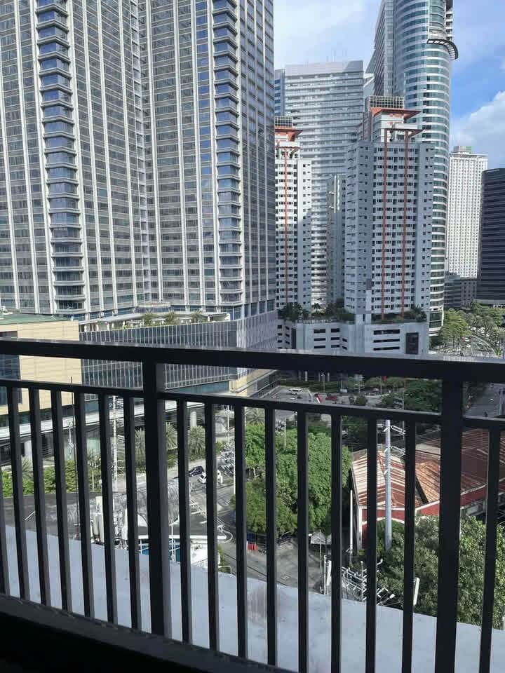 1BR RUSH FOR RENT‼️ NEAR RCBC AYALA MAKATI. - photo 1