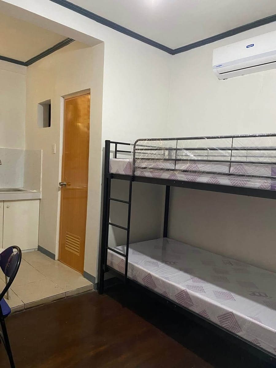 π ROOM FOR RENT IN MAKATI β β±12,500/MONTH! π - photo 1