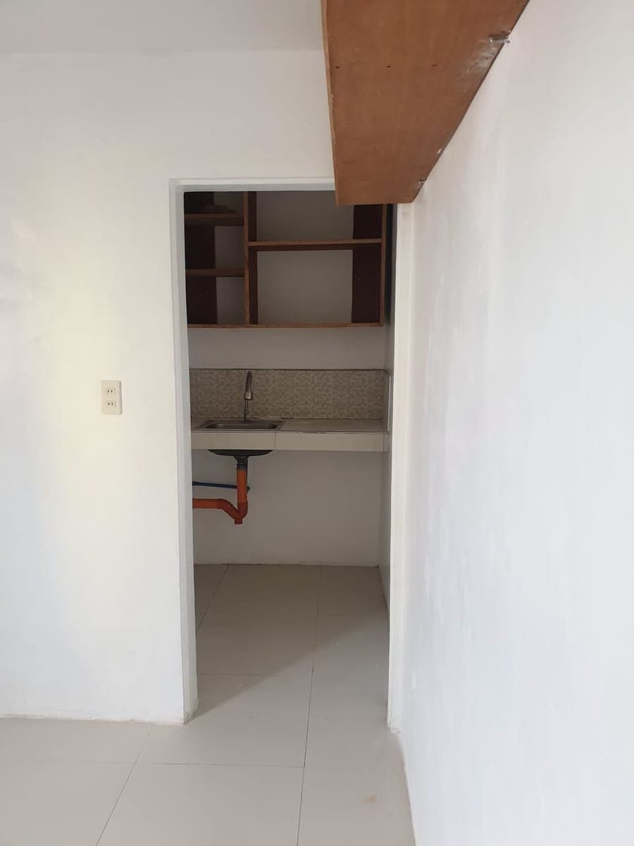 Room Unit D is now Available! (Studio Type) - photo 1